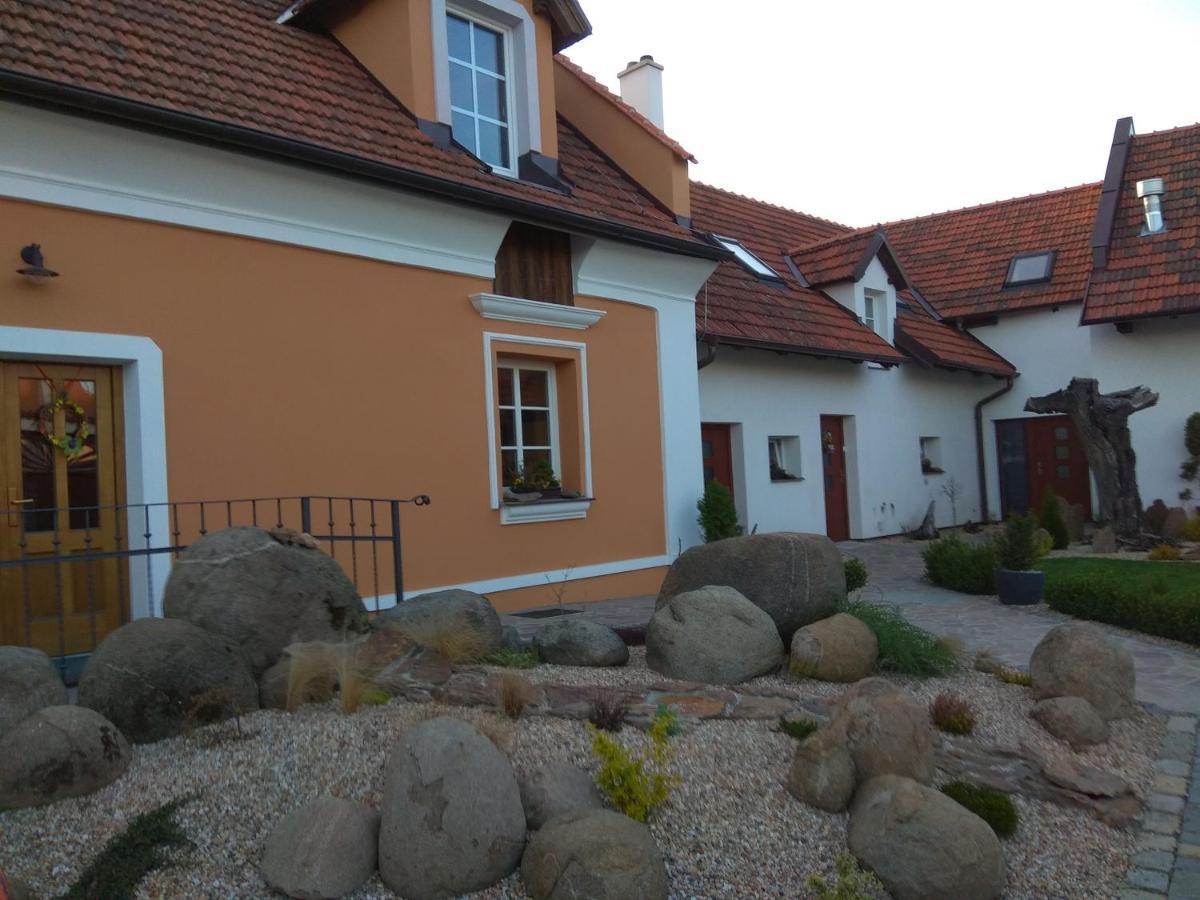 Restaurace Cp.2 Hotel Slapy  Exterior photo